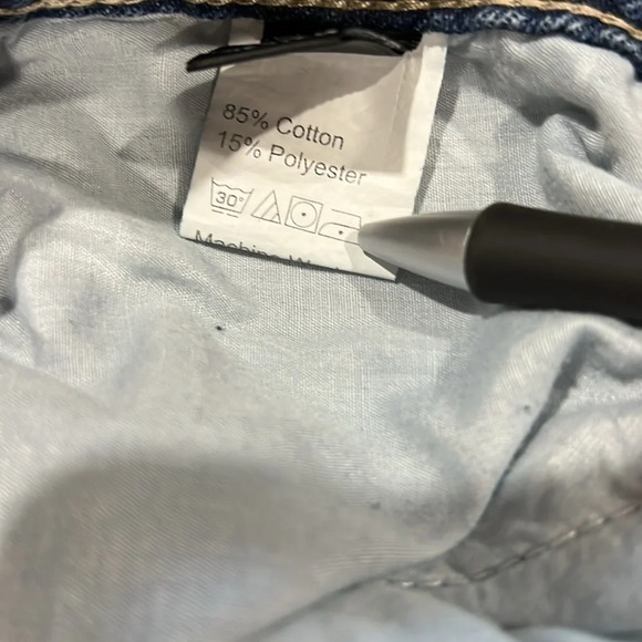 Shein Women size medium jeans / pants EUC - Measurements in listing - Picture 4 of 7